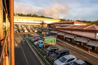 COMERCIALES